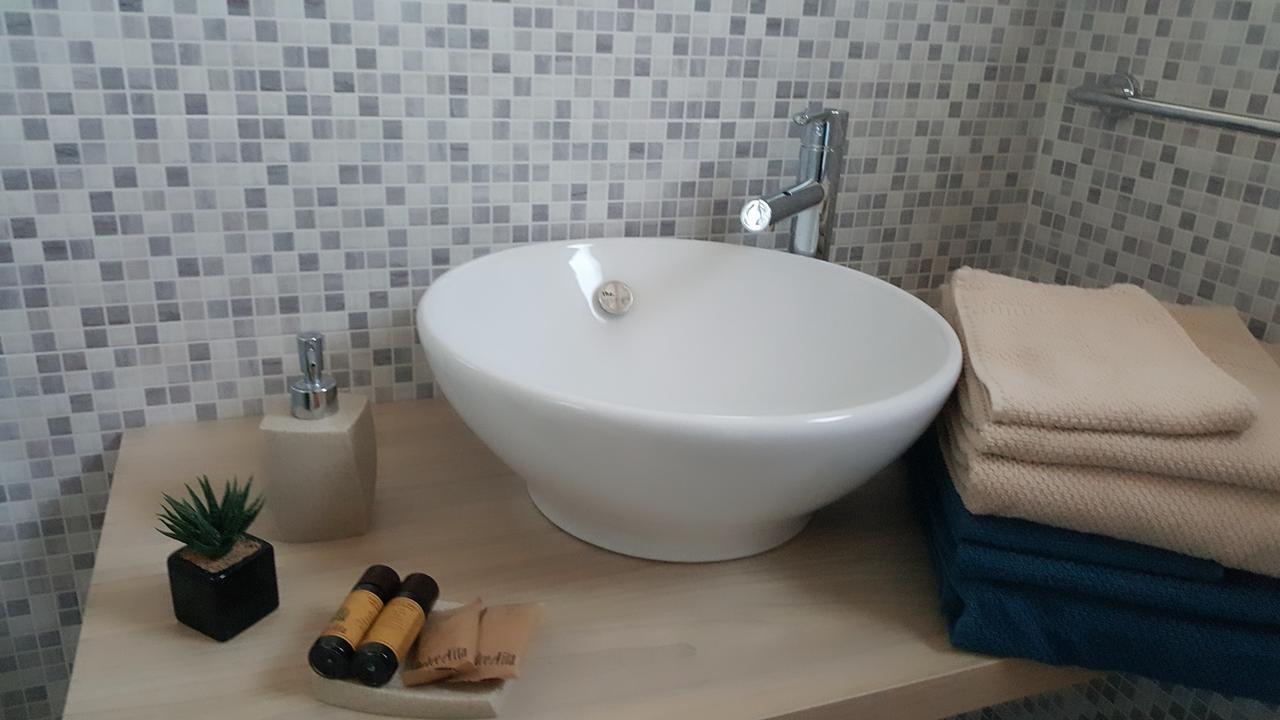 Cuorematto Poggiridenti Eksteriør billede